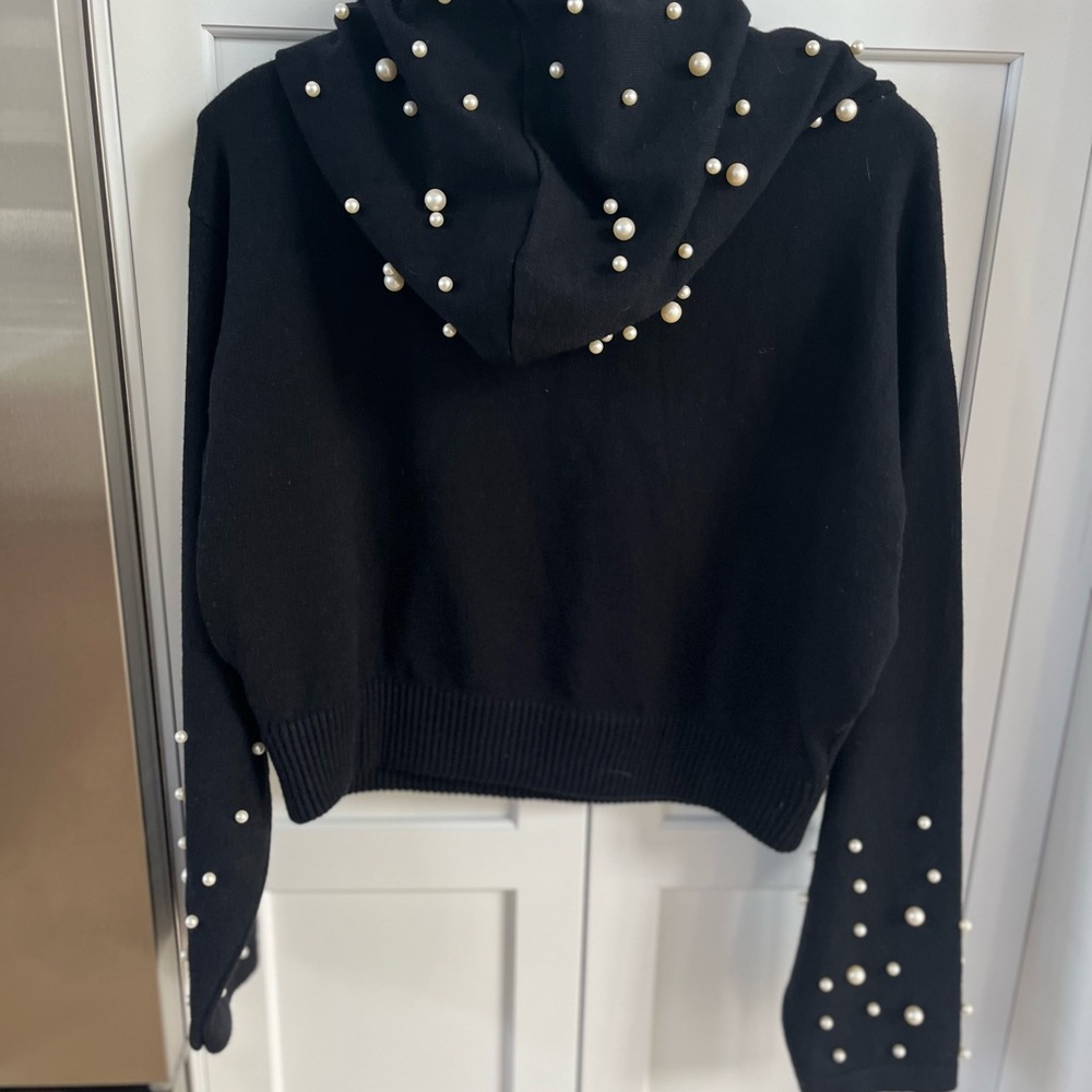 Zara Knit cropped black sweater with pearl detailing, worn twice. Looks new!